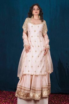 Blush pink kurta adorned with zari, moti, nakshi, sequin and cutdana embroidery. Paired with gota border embroidered skirt, separate cancan and sequin cheeta work dupatta. - Aza Fashions Kurta Skirt, Cutdana Embroidery, Pink Kurta, Luxury Sale, Embroidered Skirt, Silk Embroidery, Modern Bride, Embroidered Silk, Skirt Pattern