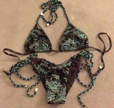 Aesthetic Bikinis Flowers, Bathing Suit Inspo Pics, 2 Piece Swimsuit Bikinis, Grunge Swimsuit, 2000s Swimsuit, 2000s Swimwear, Cool Bikinis