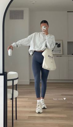 Adrette Outfits, Modele Fitness, Gym Crush, Pilates Clothes, Look Legging, Cute Gym Outfits, Gym Outfits, Legging Outfits