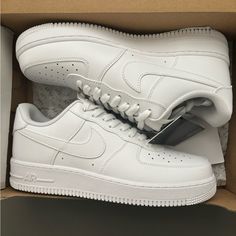 Brand New White Nike Air Force Size 9 Sneakers Air Force, Air Force 1s White, Nike Shoes Af1, White Nike Air, White Shoes Air Force, Nikes White, White Nike Shoes Aesthetic, White Shoes Jordans, New Shoes Nike