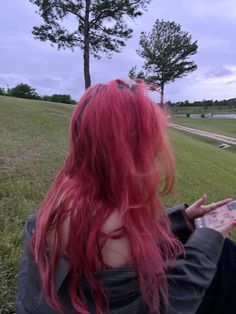 Dark Cherry Pink Hair, Light Hair Dye Ideas, Flash Pink Hair, Light Pink Purple Hair, Pinky Orange Hair, Redish Pinkish Hair, Pink Hair No Bleach, Pink And Red Hair Dye, Pink On Dark Hair