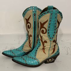 Donald J Pliner Western Couture Cowboy Boots Rare Excellent Condition Size 6.5 Made In Italy Cowboy Boots, Western Boots, Old Gringo, City Boots,Forth Worth, Rodeo, Cowgirl Boots Western Couture, Couture Boots, City Boots, Rodeo Cowgirl, Boots Western, Cowgirl Boots, Western Boots, Rodeo, Cowboy Boots