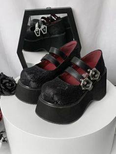 Double Buckle Straps Lace Black Punk Mary Janes Mary Jane Platform Shoes, Goth Shoes, Punk Shoes, Punk Accessories, Black Punks, Funky Shoes, Platform Mary Janes, Gothic Punk, Style Punk