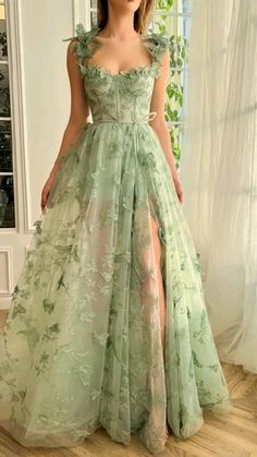 Fairy Attire, Quinceanera Inspiration, Pom Dresses, Fae Ball, Homecoming Formal Dresses, Prom Dresses Long Lace, Mother Wedding Dress, Lace Prom Dress, Gowns Prom