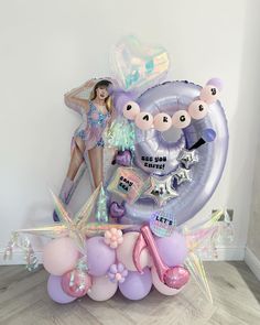 Taylor Swift Balloon Bouquet, Taylor Swift Birthday Balloons, Swiftie Birthday Party Ideas, Taylor Swift Balloons, Taylor Swift Party Ideas Decoration, Birthday Wrapping Ideas, Birthday Room Surprise, Swiftie Birthday, Slumber Party Birthday