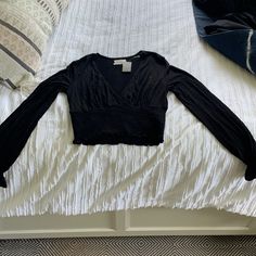 Size Large, Black, Nwt Chic Long Sleeve Tops By Urban Outfitters, Urban Outfitters Long Sleeve Tops For Night Out, Black Long Sleeve Tops From Urban Outfitters, Black Cropped Tops By Urban Outfitters, Black Cropped Top From Urban Outfitters, Urban Outfitters Black Top For Night Out, Fitted Black Tops From Urban Outfitters, Fitted Black Tops By Urban Outfitters, Urban Outfitters Cropped Tops For Night Out