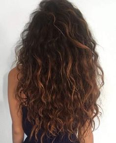 65 Ideas hair wavy perm curly hairstyles Curly Natural Curls, Wavy Perm, Colors Hair, Curly Bob Hairstyles, Hairstyles Curly, Short Hairstyle, Permed Hairstyles, Long Wavy Hair, Short Curly Hair