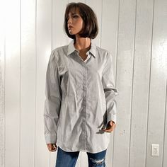 Nwt Calvin Klein Women's Striped Button Down Long Shirt Sz L 100% Cotton Measurements Lying Flat Approx: Armpit To Armpit: 20.5" Shoulder:17" Length: 28.5" Smoke And Pet Free Home Gray Button-up Top For Work, Cotton Office Blouse With Buttons, Cotton Office Wear Blouse With Buttons, Cotton Button Blouse For Office Wear, Gray Button-up Shirt For Work, Gray Button-up Shirt For Business Casual, Button-up Shirt For Office Wear, Casual Office Blouse With Snap Buttons, Spring Gray Workwear Shirt