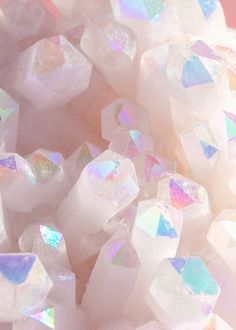 White Crystals Aesthetic, Ig Graphics, Iridescent Aesthetic, Crystal Wallpaper, Soulful Photography, Gemstone Background, Crystal Core, Journey Art, Crystal Background