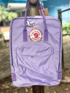 Welcome to my store and choose the perfect hand-embroidered fjallraven kanken backpack   Version & Size + Medium size: 38x27x13cm  + Big size: 42x32x13cm  - Product price includes: hand-embroidered fjallraven kanken backpack and design as shown in the picture - I can make fjallraven kanken backpack hand embroidery patterns according to your ideas - fjallraven kanken backpack will be hand embroidered with thread that won't fade when washed - fjallraven kanken backpack has a small front compartmen Casual Backpack With Embroidered Logo, Casual Backpack With Embroidered Logo For Daily Use, Kanken Embroidery, Embroidery Design Flowers, Kanken Classic, Backpack Fjallraven, Fjällräven Kånken, Baby Gadgets, Handbag Essentials