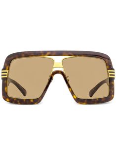 brown tortoiseshell effect logo plaque at the arm oversize frame tinted lenses nose pads curved tips We know you'll look after them, but these glasses come with protection, just in case. Big Sunglasses, Sunglasses Brown, Gucci Eyewear, Tinted Sunglasses, Eyewear Accessories, Colored Sunglasses, Sunglass Frames, Tortoise Shell, Sunglasses Accessories