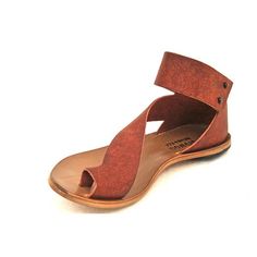 Handmade Leather Artisan Sandals, Casual Vegetable-tanned Leather Sandals, Gladiators Sandals, Summer Leather T-strap Sandals With Removable Insole, Casual Leather T-strap Sandals With Woven Sole, Cydwoq Sandals, Cydwoq Shoes, Fancy Sandals, High Heel Sandals Platform