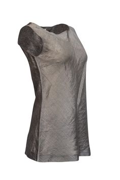 Lightweight grey tunic that is perfect for summer. You will love its breathable fabric and classic look. Size M Made in Italy Tunic Bust 35" Waist 35" Shoulder to hem 27.5" Fitted Linen Tunic For Summer, Gray Tunic, Casual Jackets, Street Casual, Max Mara, Casual Jacket, Tunic Top, Fashion Street, Classic Looks