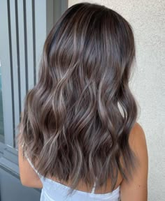 Mocha Hair With Highlights, Mushroom Hair Color, Hair Color Ideas For 2023, Mocha Hair, Mushroom Hair