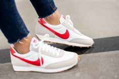 New Nike Sneakers, Nike Daybreak, Mode Shoes, New Nike Shoes, Cute Sneakers, Shoe Lace Patterns, Shoe Lace, Crazy Shoes, Shoe Obsession