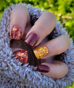 October Nails Fall Dip Powder, September Powder Dip Nails, Short Fall Dip Powder Nails, Fall Nails Ideas Dip Powder Short, Fall Dipping Powder Nails, Fall Nails 2023 Color Trends Dip, Sns Dipping Powder Nails Fall 2023, Square Dip Nails Fall, Fall Nails Ideas Autumn Dip Powder