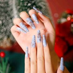 Blue Press On Nails With Gingerbread Christmas Design 24 Nails 1 File And Nail Stickies Use Glue So Nails Can Last For Up To 2 Weeks Nail Art Glitter, Nagel Tips, Manicure Diy, Manicure Tips, Nail Type, Nail Art Accessories, Glitter Nail Art, Manicure Tools, False Nail