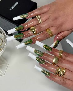 Fall Long Acrylic Nail Designs, Green And Gold Holiday Nails, Square Nails Birthday, Maximalist Nails Square, Nails Birthday Design Ideas, Puerto Rican Nails, Birthday Nails Sagittarius, Birthday Nails Summer, Brazilian Nails