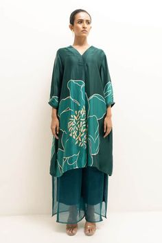 Sea green kurta with placed floral print on a flowy silhouette. Comes with sheer panel layered pant. - Aza Fashions Pant For Women, Kurta With Pants, Light Summer, Sea Green, Aza Fashion, Floral Print, Floral Prints, Pants For Women, Satin