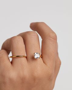 STONE: White zirconia STONE MEASUREMENT: 7 mm RING THICKNESS: 2 mm WEIGHT: 3.08 g Double Band Rings, Evening Jewelry, Two Fingers, Letter Bracelet, Golden Ring, Basic Jewelry, Unique Gifts For Women, Jewelry Essentials, Zodiac Necklaces