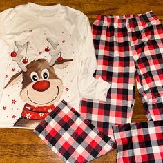 Unisex Youth Size 12 Christmas Holiday Pajamas. Nwot Smoke Free Home Family Matching White Sets For Winter, White Family Matching Sets For Winter, White Winter Pajama Party Sets, Casual White Christmas Sets, White Pajama Party Set For Winter, White Sets For Winter Pajama Party, White Sets For Pajama Party In Winter, Family Matching White Christmas Sleepwear, White Christmas Sleepwear Sets