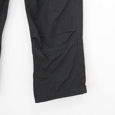 ■design■

 2-way zip-off pants made from cotton ripstop.

 This versatile item can be worn all year round as it can also be worn as shorts with zippers at the knees.

 It has an elastic waistband at the front and a spindle that allows you to adjust the waist further.

 The drawstring on the inside of the hem allows it to be transformed into a jogger style.

 It can be used for any outfit or situation.

 This is one of our most recommended items this season, combining design, functionality, and ease of use.



 ■silhouette■

 Relaxed oversized silhouette



 ■scene■

 This item can be used for everyday casual wear, or shared with friends or partners to enjoy coordinating outfits together.



 ■gender■

 This is a unisex item that is recommended for both men and women.



 --- VISION STREET Vision Street Wear, Coordinating Outfits, Power To The People, Fashion Joggers, Knit Sweatshirt, Oversized Silhouette, Kendall + Kylie, Pants Black, Bottoms Pants