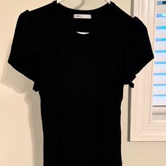 New Without Tag, Never Worn. Chic Black Puff Sleeve Top With Ruffles, Black Short Sleeve Puff Top For Fall, Black Puff Sleeve Top For Fall, Black Puff Sleeve Top For Spring, Black Casual Puff Sleeve Top With Short Sleeves, Casual Black Puff Sleeve Top With Short Sleeves, Casual Black Puff Sleeve Top For Night Out, Puff Short Sleeve Blouse, Short Sleeve Blouse