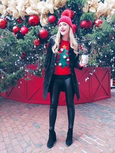 Leather Pants Casual, Ugly Sweater Outfits, Christmas Outfits Dressy, Ugly Christmas Sweater Outfit, Winter Holiday Outfits, Christmas Sweater Outfits, 15 Outfits, Celana Fashion, Xmas Outfit