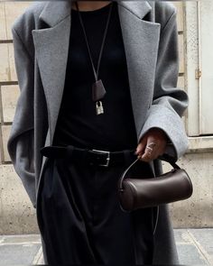 Dinner Winter Outfit, Fall Autumn Outfits, Fall Fashion Inspiration, Fw 2024, Inspiration For Women, Couture Details, Style Inspiration Fall, London Street Style, Autumn Outfits