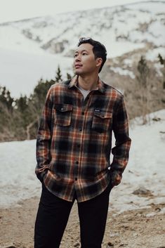 Blending mountain performance with ocean style, our Deadline Tek Flannel outfits you with versatile features and daily comfort. With a soft thick cotton body paired with merino wool blended side gussets, this flannel keeps you warm without overheating - allowing you to be comfortable throughout your day. Fall Outdoor Flannel Shirt, Relaxed Fit, Casual Wool Flannel Button-up Shirt, Red Long Sleeve Cotton Flannel Shirt, Red Relaxed Fit Flannel Button-up Shirt, Ocean Style, Rugged Plaid Cotton Flannel Shirt, Ocean Fashion, Flannel Outfits, Autumn Style