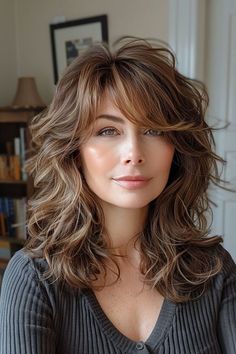 Wavy Hair, Long Hair, Close Up, A Woman, Hairstyles, Hair