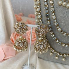 This gorgeous set comes complete with flexible Bridal choker, Long 3 strand Haar, Tikka, , Earrings and Jhumar.  Necklaces adjustable to fit. Earring length 2 inches. Tikka pendant 2.5 inch.  Ready to ship as seen. Bridal Choker, Bridal Set, Bridal Sets, Choker, Necklaces, Pendant, Trending Outfits, Unique Jewelry, Handmade Gifts