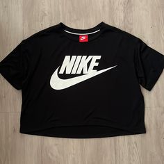 Never Used Missing Tags Size Medium Nike Black T-shirt For Spring, Nike Athleisure Tops With Letter Print, Trendy Nike Sports Tops, Nike Athleisure Tops With Logo Print, Nike Black Tops With Logo Print, Nike Black Crew Neck Top, Nike Black Summer T-shirt, Black Cropped T-shirt For Spring Streetwear, Black Cotton Cropped T-shirt For Sports