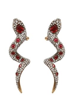 Red crystal snake earringsMetal with aged gold finishClear and contrasting crystalsSnake motif with engraved scalesClip-on closure for pierced ears and non-piercedComes in a designer packagingLength measures 6.5cm/2.5"Composition: Crystal, MetalMade in Italy Gucci Snake, Chevron Jewelry, Gucci Runway, Gucci Shop, Snake Earrings, Buy Gucci, Luxury Women Fashion, Red Crystals, Online Earrings