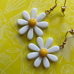 These Adorable Y2k Earrings Measure 2 Inches Long, 1.2 Inches Wide. Festival Ready! Flower Power! Bundle To Save Chanel Sign, Y2k Earrings, Pearl Logo, Marble Earrings, Knot Stud Earrings, Birthday Jewelry, Initial Earrings, Knot Studs, Big Hoop Earrings