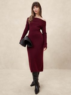 Winter Bodycon Dress, Burgundy Dress Fall, Long Sleeve Work Dress, Banana Republic Outfits, Holiday Party Outfit Work, Holiday Outfits Women, Midi Sweater Dress, Christmas Party Outfits, Holiday Party Dresses