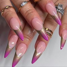 Magenta Tip Nails, Magenta Nails Design, Pink And Gold Nail Designs, Antique Nails, Art To Try, Summer Stiletto Nails, Pink Tip Nails, Gold Chrome Nails, Manicured Nails