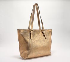 Expertly crafted in vintage distressed leather, this tote has a minimalist profile that gives your look an elevated appearance. Deep twin top handles with buckles make for easy carrying, so this handbag will be part of your collection for years to come. From Patricia Nash. Minimalist Profile, Distressed Leather, Fashion Handbags, Tote Handbags, Leather Tote, Chain Link, Faux Suede, Zip Pockets, Handles