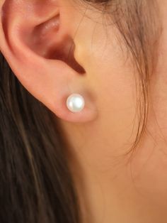 White Stud Earrings, Fairytale Prom Dress, Pearl Studs Earrings, Pearl Earrings Studs, Stylish Mom Outfits, Earring Pearl, White Studs