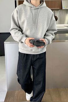 Baggy Fashion, Hoodie Outfit Men, Sweats Outfit, Outfit Hoodie, Boys Fits, Mens Trendy Outfits, Men's Outfits, Men Stylish Dress