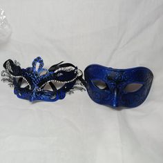 Stunning New His And Her's Venetian Masquerade Royal Blue And Black Sparkly Masks. Rhinestones Around The Eyes. New Black And Blue Sweet 16 Party Ideas, Dark Blue Masquerade Mask, Masquerade Mask Aesthetic, Moonlight Masquerade, Blue Masquerade Mask, Masquerade Outfit Ideas, Masquerade Ball Costume, Masquerade Centerpieces, Mascarade Party