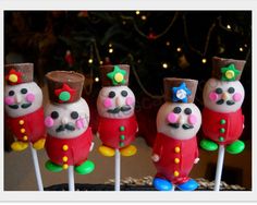 the cake pops have been decorated like nutcrackers