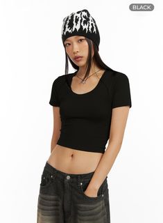 slim-fit-u-neck-crop-tee-ig405 / Black Basic Seamless Snug Fit T-shirt, Trendy Stretch T-shirt For Streetwear, Sporty Fitted T-shirt With Scoop Neck, Casual Black Seamless T-shirt, Trendy Solid Color Elastane T-shirt, Fitted Black Elastane T-shirt, Casual Elastane Tops, Basic Solid T-shirt With Snug Fit, Trendy High Stretch Crew Neck Tops