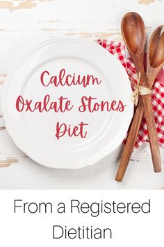 Complete overview of what a healthy diet is for calcium oxalate kidney stones! Calcium Kidney Stone, Kidney Stone Diet For Calcium Stones, Low Oxalate Diet Recipes, Low Calcium Diet, What To Eat When You Have A Kidney Stone, Calcium Oxalate Kidney Stone Diet, Low Oxalate Snacks, Low Oxalate Recipes Meals