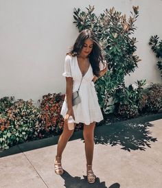 Casual Summer Dresses Sundresses, Preppy Summer Dress, Classy Summer Dress, Summer Dresses Sundresses, Summer Dresses Knee Length, Attractive Clothing, Sundresses Women, Modest Summer Dresses, Brunch Dress