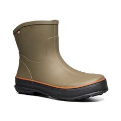 Bogs-Digger Waterproof Rain Boot Great for the every day, the Bogs Digger rain boot adds extra comfort and security. With a Bloom EVA foam footbed, Bogs Max-Wick lining, and waterproof construction prove well-rounded. Dr Martens Style, Martens Style, Keds Style, Bridal Wedding Shoes, Trending Sneakers, Rain Boot, Mens Essentials, Safety Shoes, Active Wear Outfits