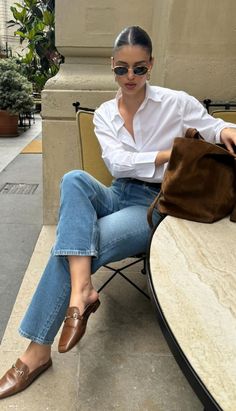 Classy Lady Aesthetic, Chique Aesthetic, Summer Chique, Lawyer Fashion, Look Retro, Jean Trends, Casual Chic Outfit, Mode Inspo, 가을 패션