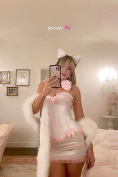 Pink Bunny Costume, Bunny Halloween Costume, Classy Halloween Costumes, Classic Halloween Costumes, Hot Halloween Outfits, Pretty Halloween Costumes, The Nerve, Cute Couple Halloween Costumes, Pretty Halloween