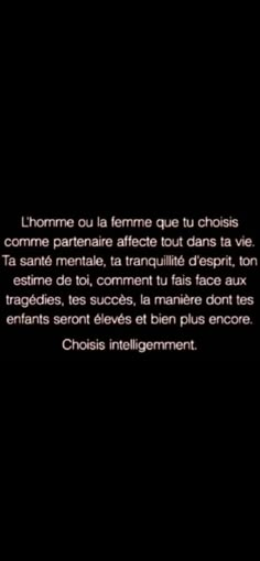 a black background with the words in french