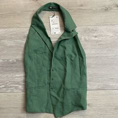 Green Crop Top Style Vest Size : M Nwt Not In Original Packaging Zara Fitted Spring Vest, Elegant Green Spring Vest, Chic Green Summer Vest, Zara Fitted Casual Vest, Zara Vest For Summer Workwear, Crop Top Style, Vest Crop Top, Style Vest, Green Crop Top